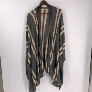 OST kimono sweater size medium